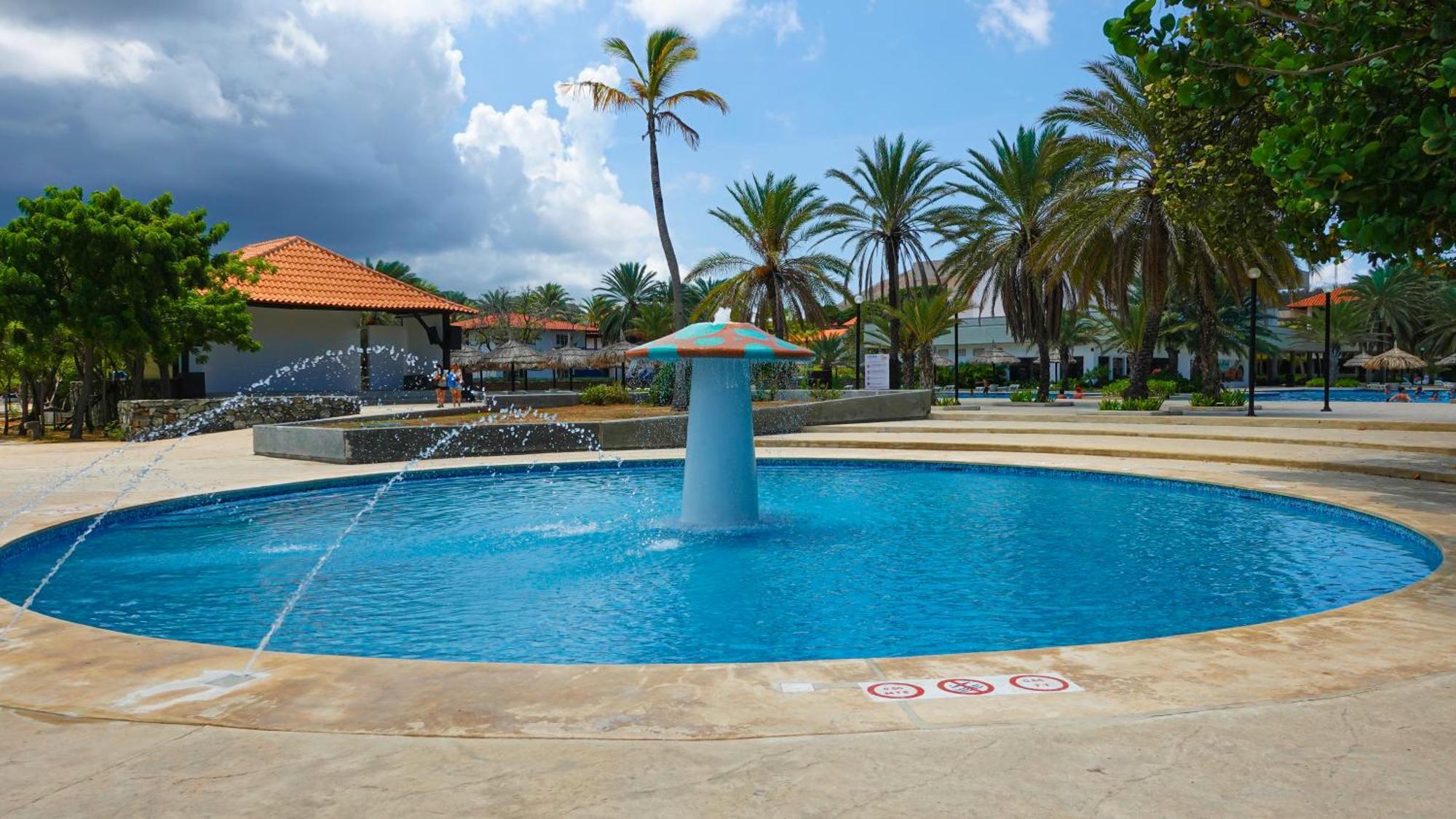 Sunsol Ecoland Pedro Gonzalez Exterior foto